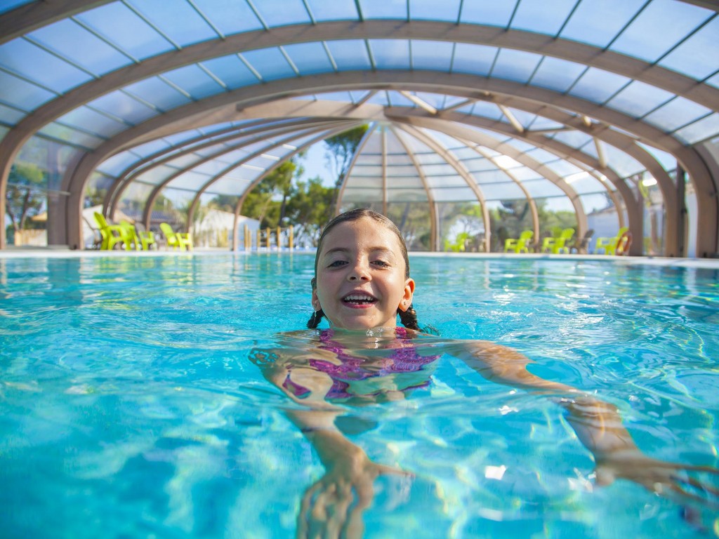 Camping Avignon Parc: 12 Overdekt Zwembad Kinderen