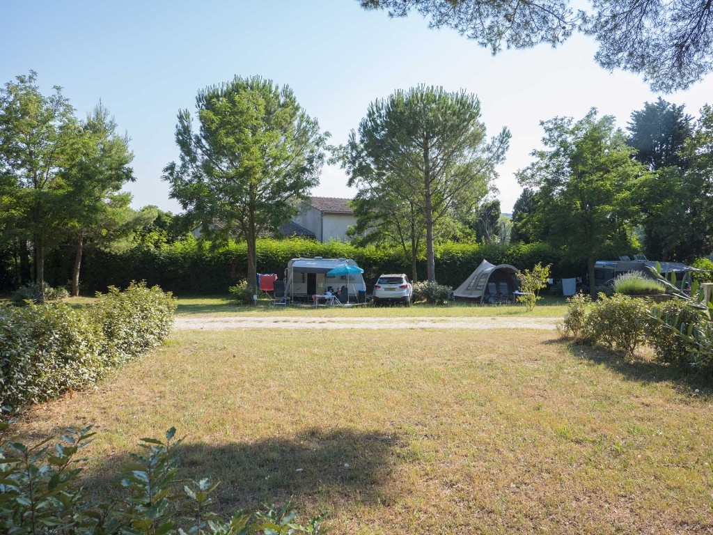 Camping Avignon Parc : 3 Emplacements Nus Avignonparc