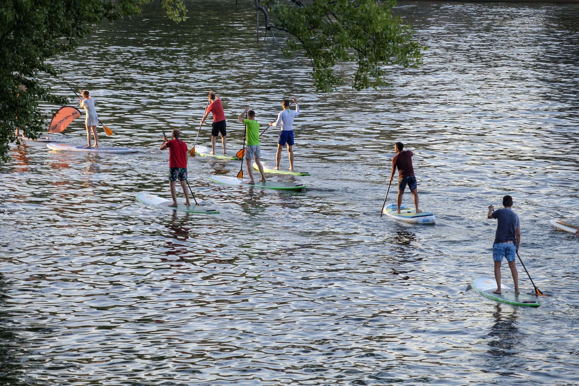 Stand-up-paddle les